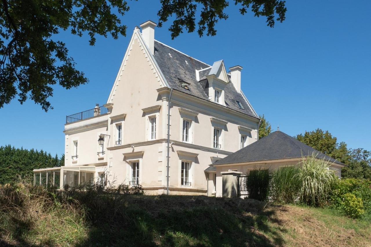Bed and Breakfast Manoir Du Val Fouzon - Beauval La Vernelle Exterior foto